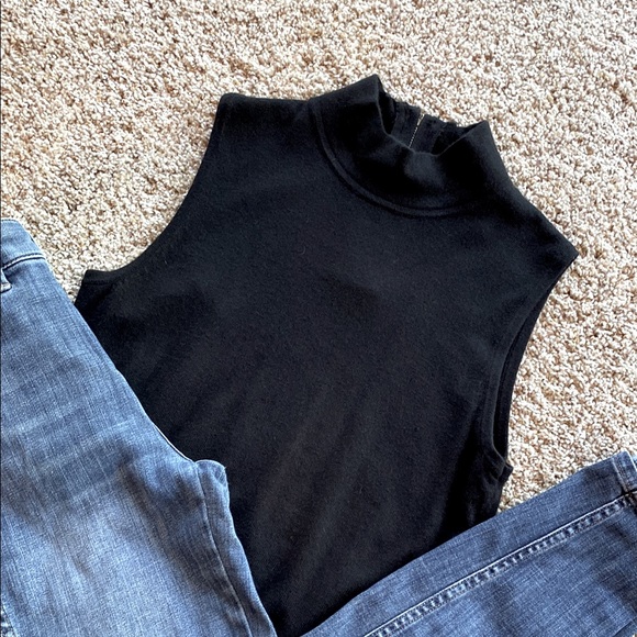 White House Black Market Mock Neck Cropped Pullover Top - Picture 1 of 5